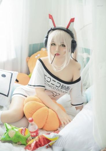 毛林林